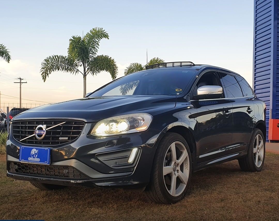 LOTE 25 VOLVO XC60 2.0T5 R-DES 