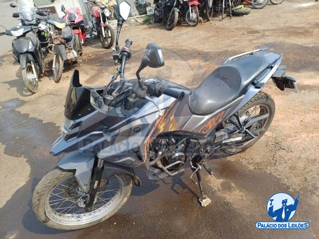 LOTE 25 DAFRA NH 190SYM CBS 2022/2023  