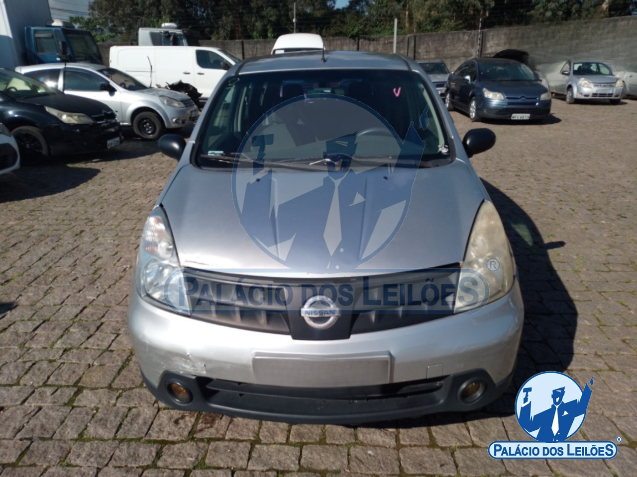 LOTE 29 NISSAN/LIVINA 16S FLEX 2010/2011
