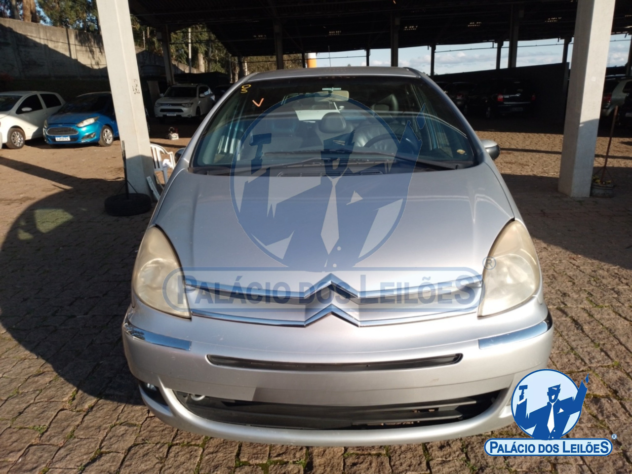 LOTE 17 CITROEN/PICASSO II 20 EXCA GASOLINA 2010/2011 